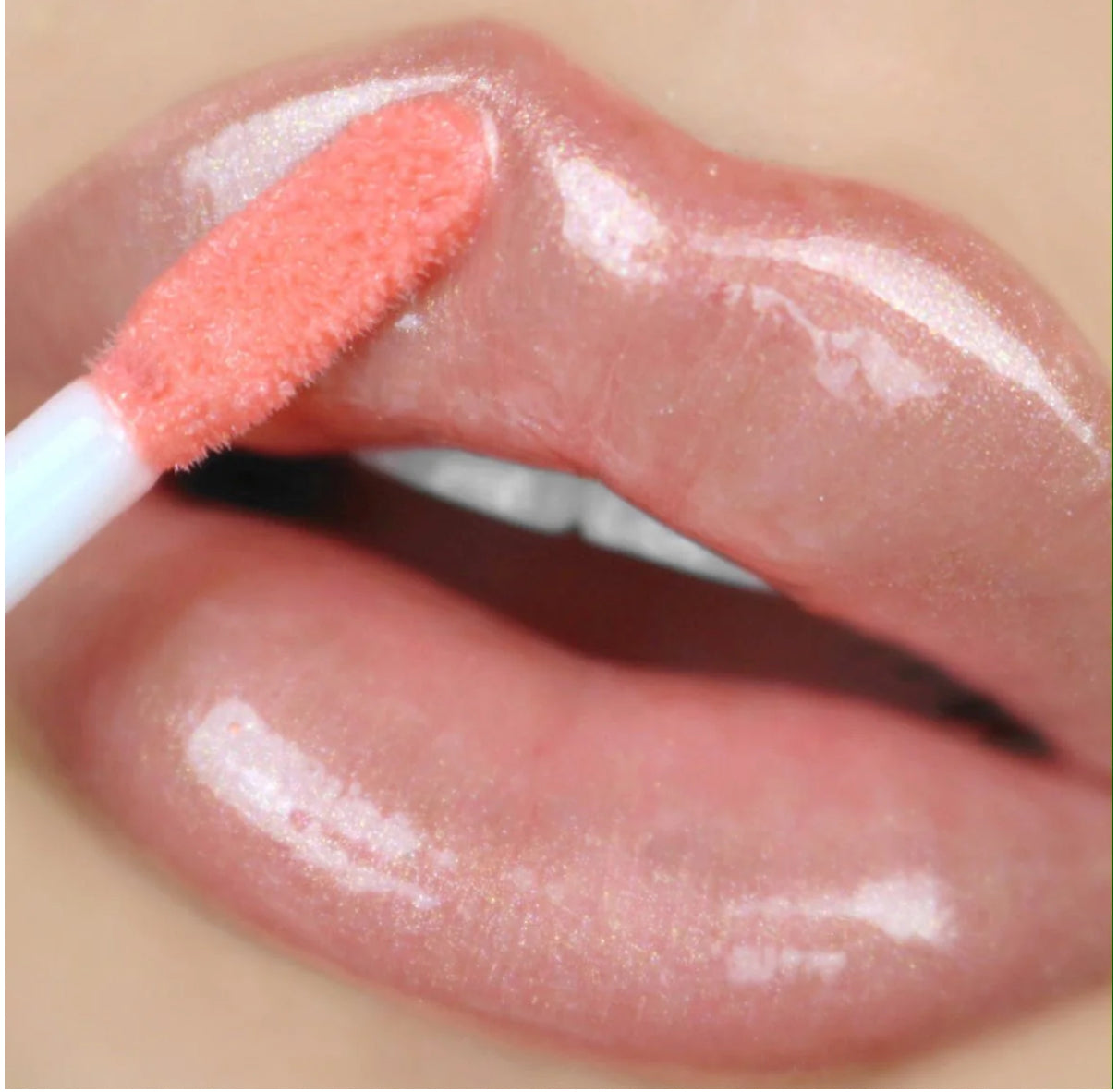 Ultra dazzle lipgloss