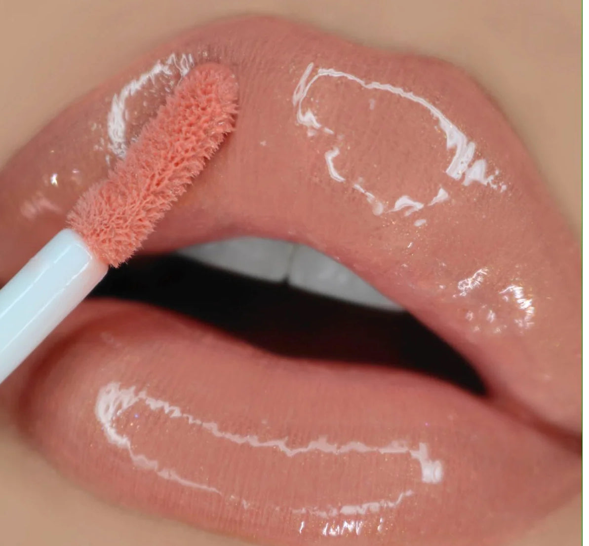 Ultra dazzle lipgloss