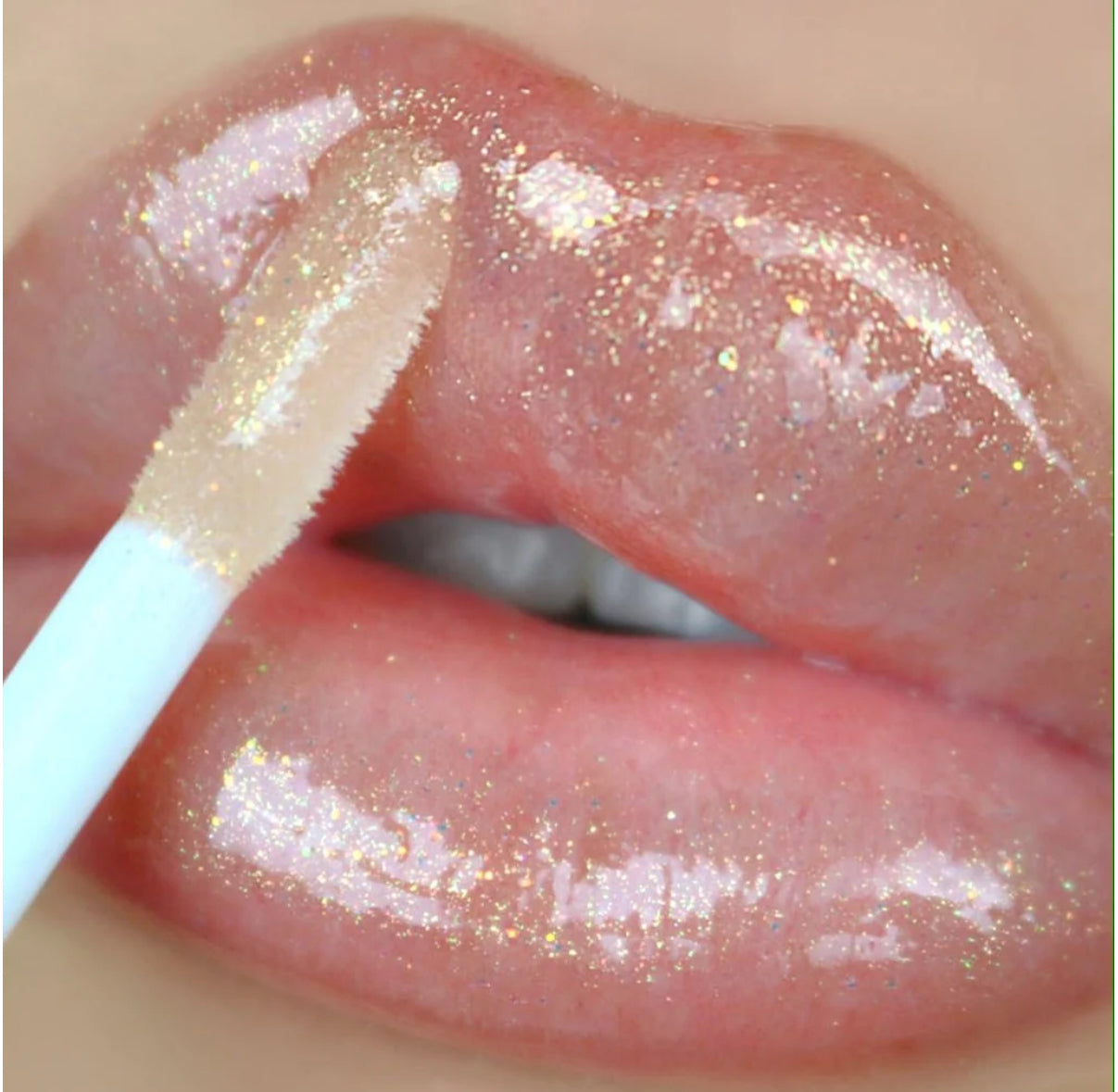 Ultra dazzle lipgloss