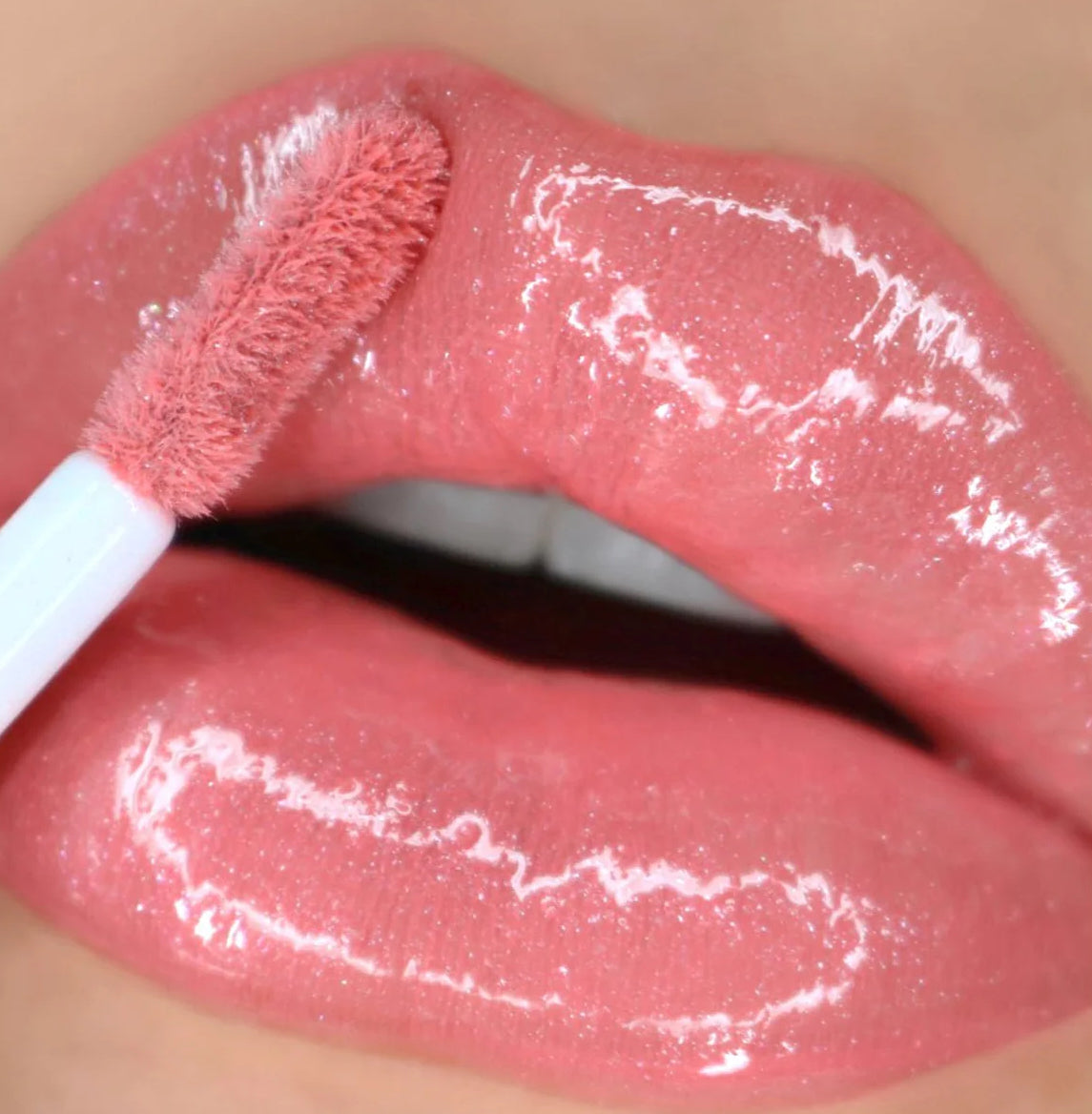 Ultra dazzle lipgloss