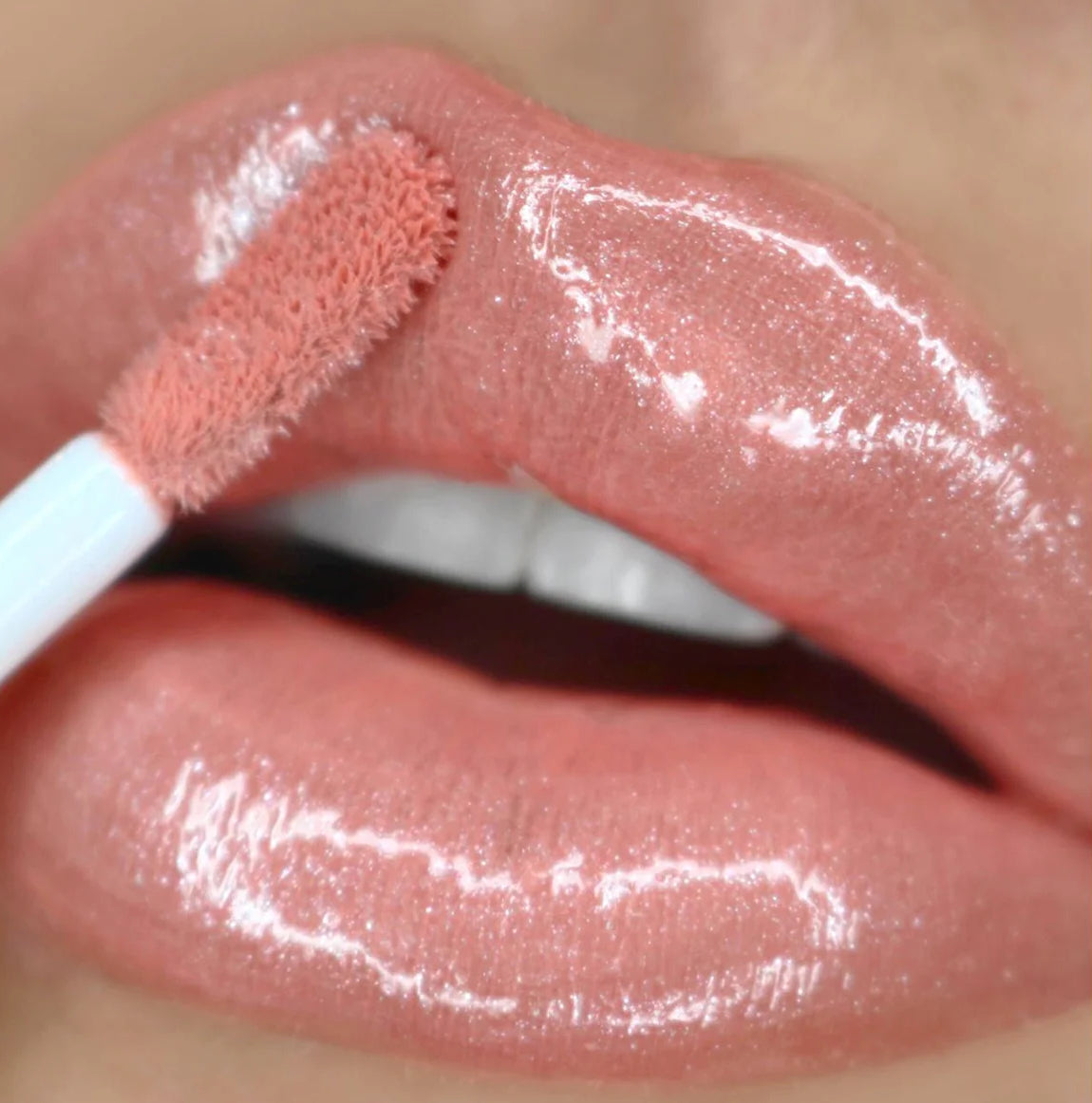 Ultra dazzle lipgloss