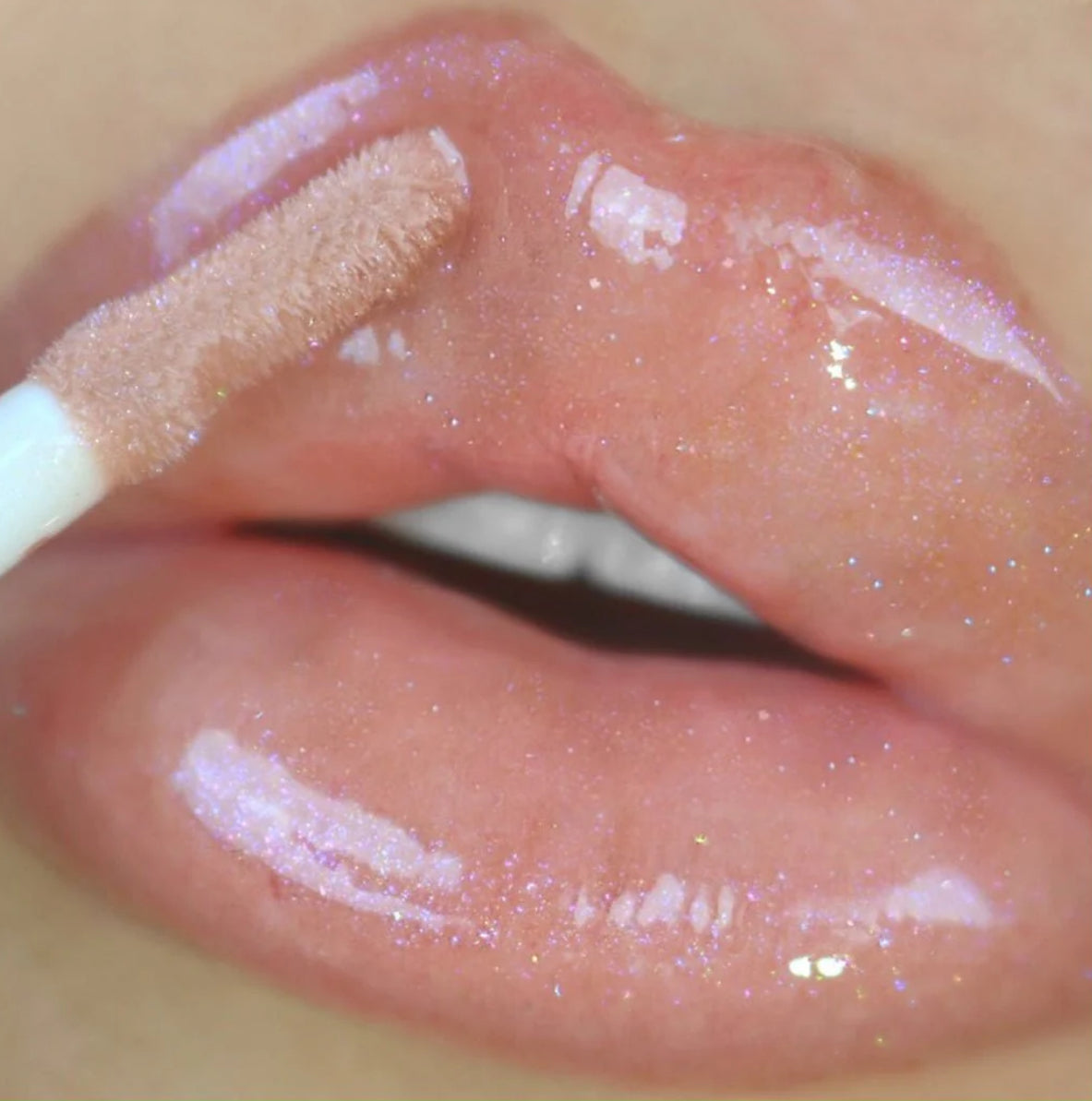 Ultra dazzle lipgloss